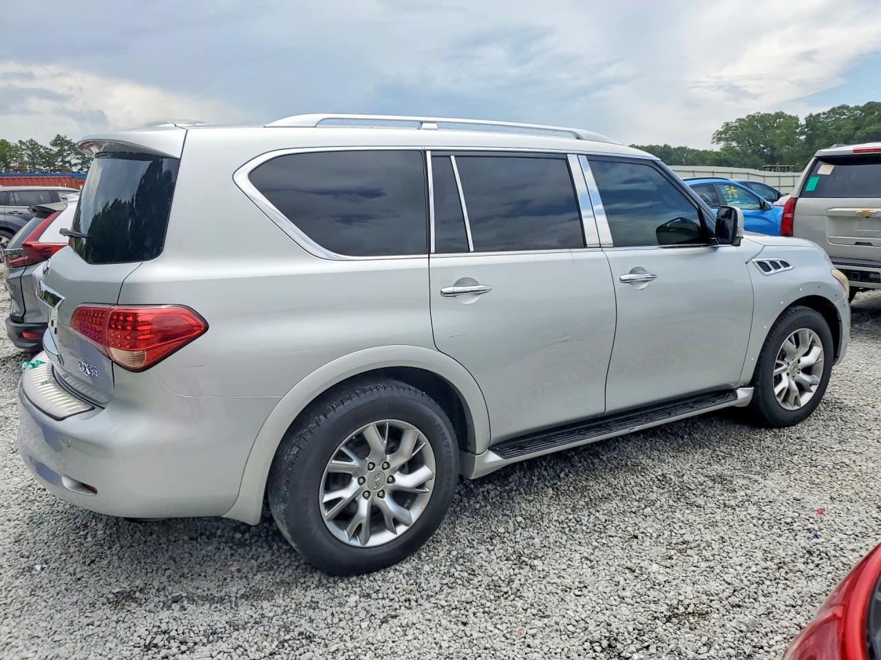 2011 Infiniti Qx56 Base Серебряный vin: JN8AZ2NC1B9300285