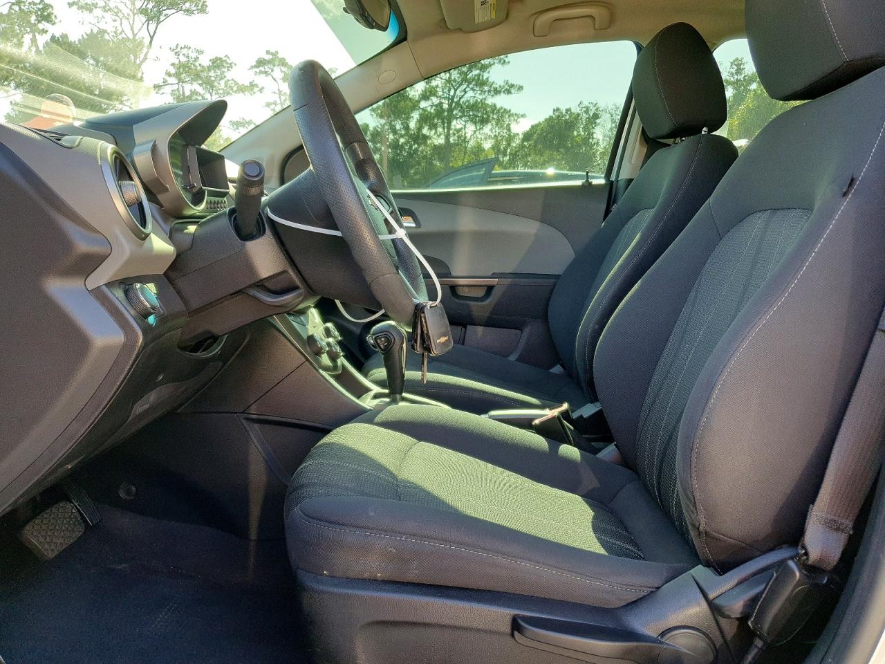 2012 Chevrolet Sonic Lt Silver vin: 1G1JC5SH9C4152912