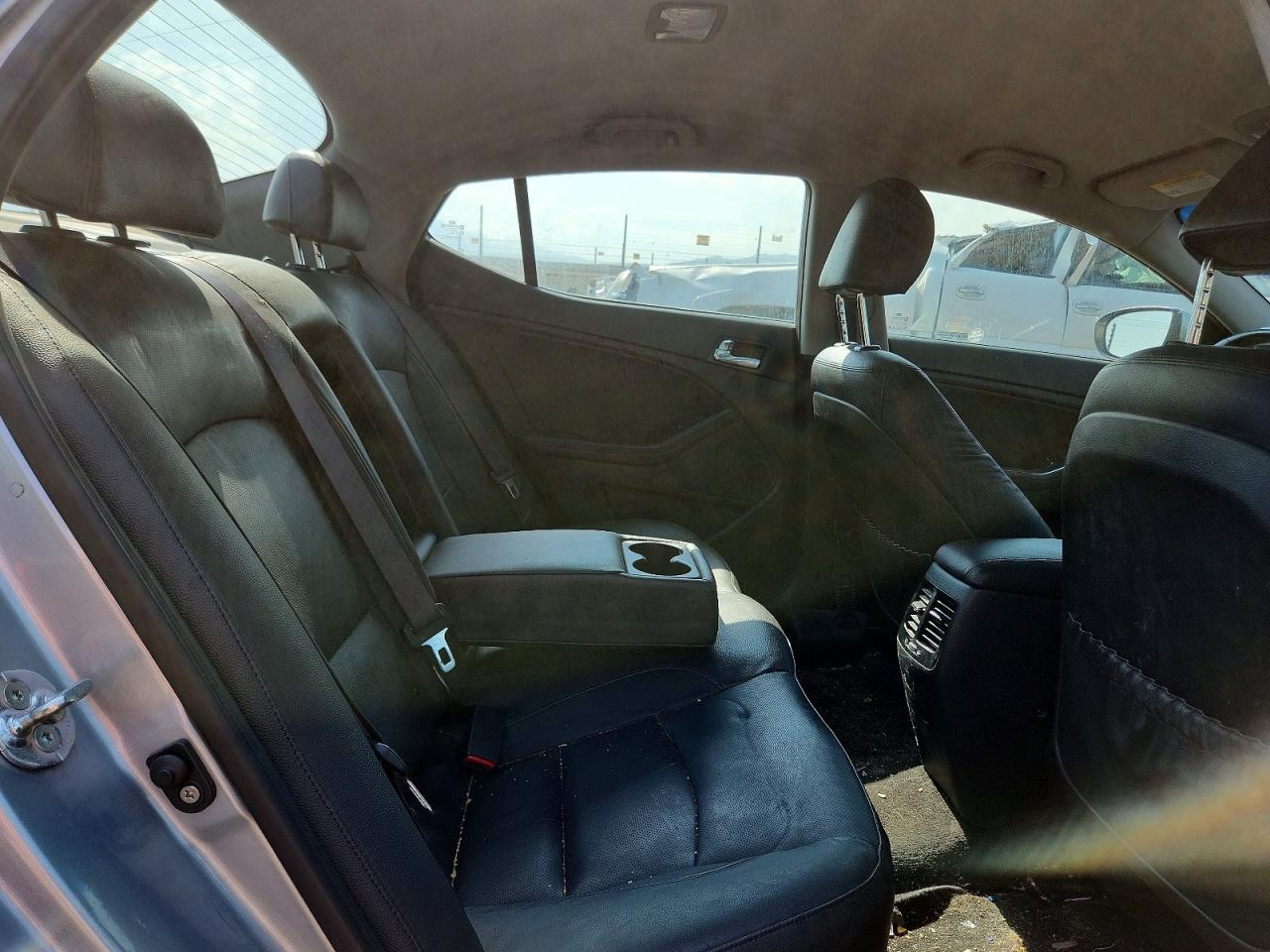 2014 Kia Optima Hybrid Silver vin: KNAGN4AD0E5068752