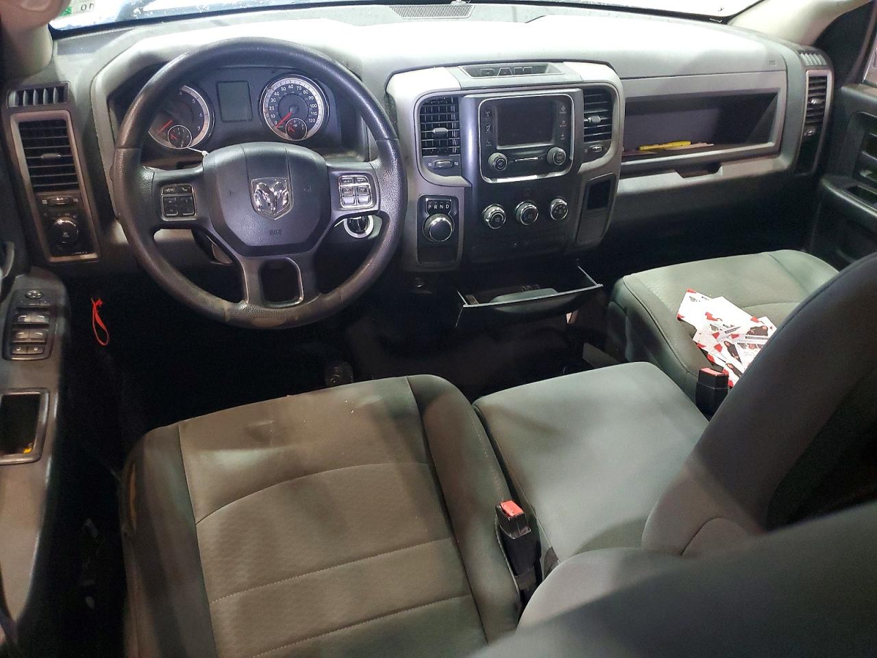 2016 Ram 1500 St White vin: 1C6RR6FG1GS405374
