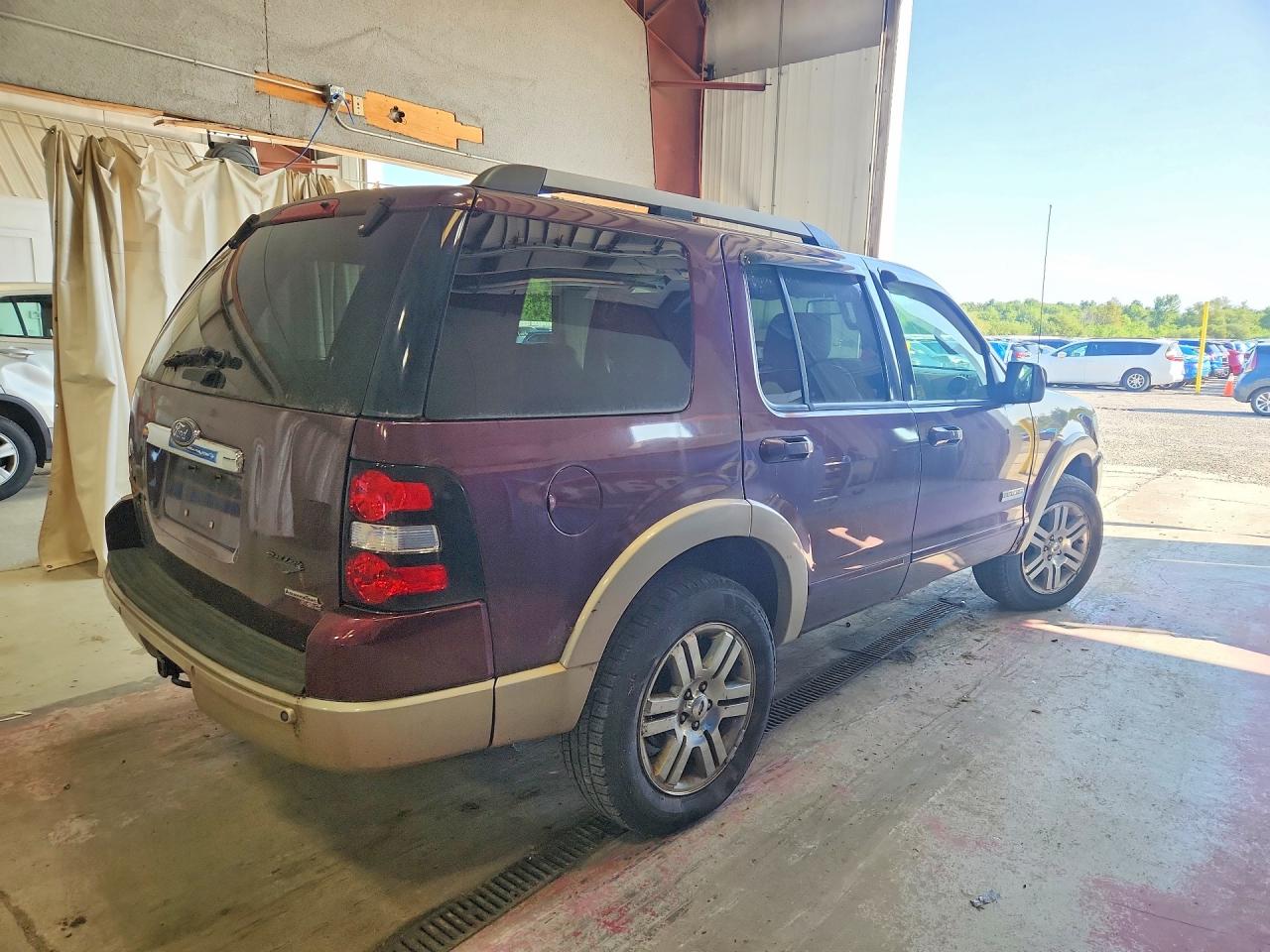 2006 Ford Explorer Eddie Bauer Burgundy vin: 1FMEU74E86UA78063