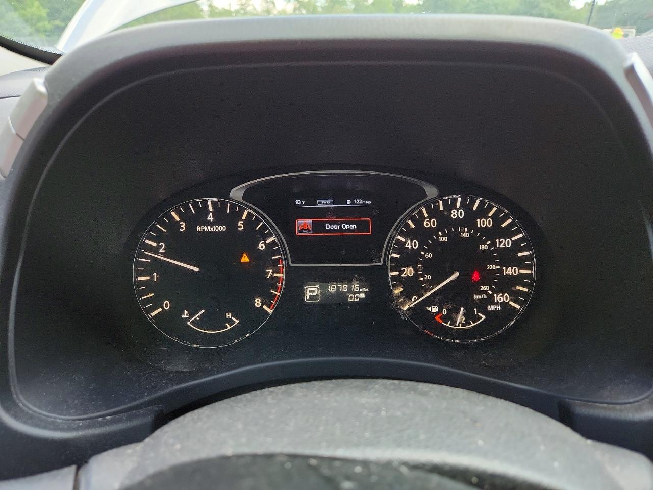 2015 Nissan Pathfinder Sv Silver vin: 5N1AR2MM5FC665675