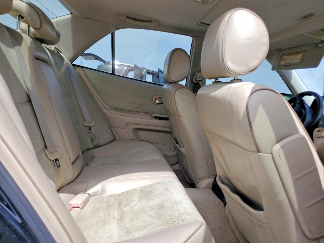 2002 Lexus Is 300 Черный vin: JTHBD192820049861