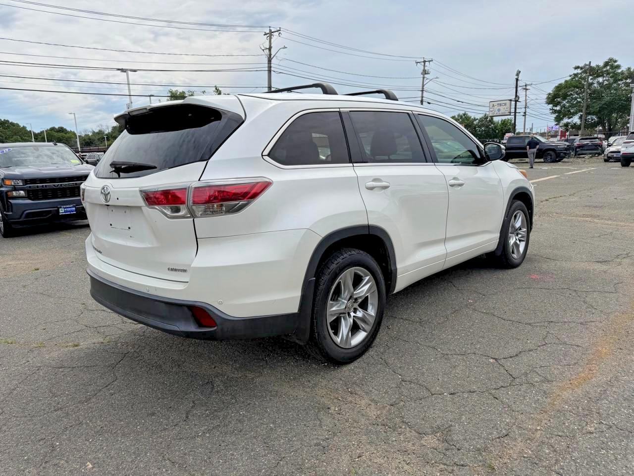 2015 Toyota Highlander Limited Platinum Белый vin: 5TDYKRFH2FS110262