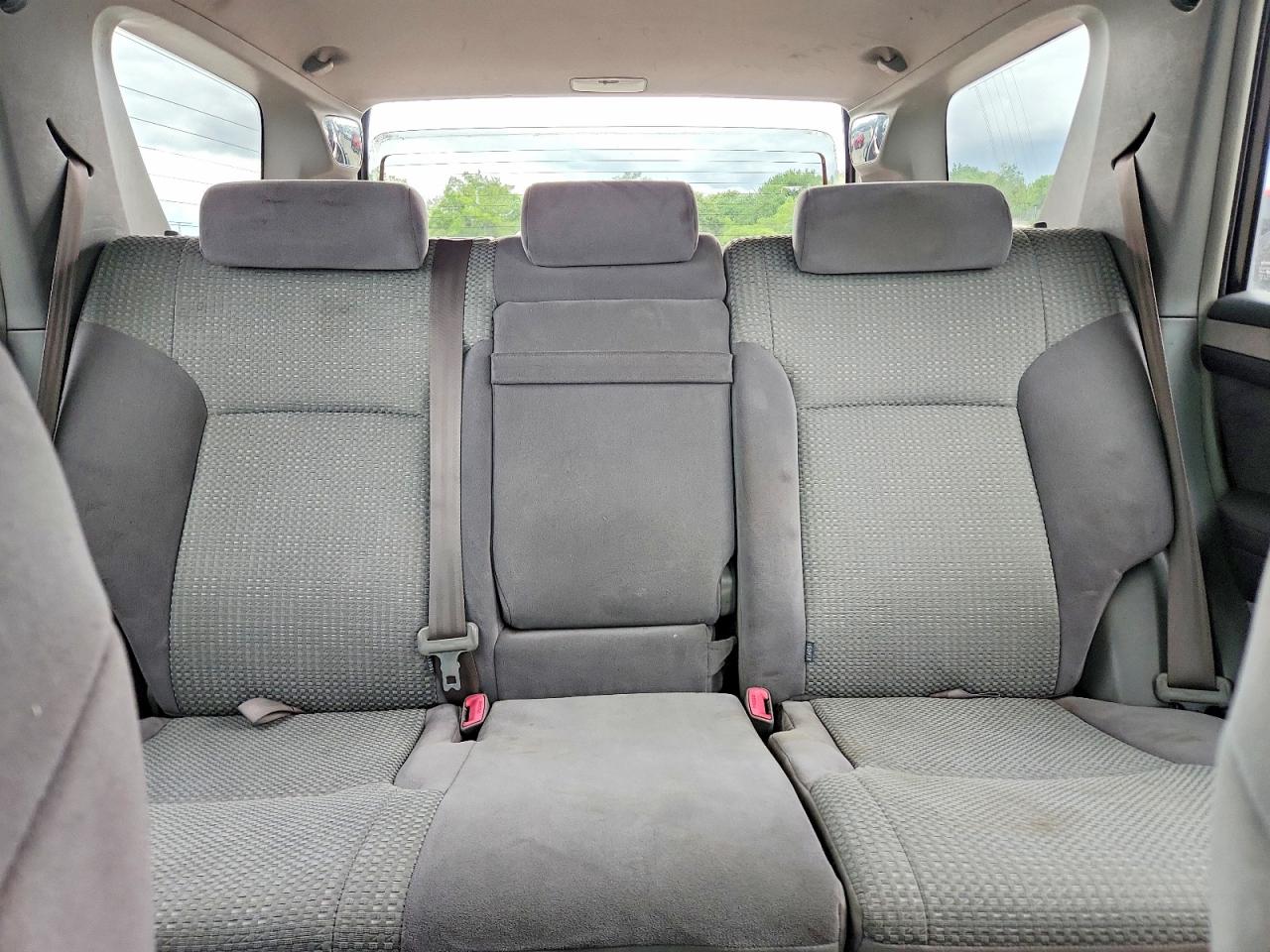 2004 Toyota 4runner Sr5 Серебряный vin: JTEBU14R640050219