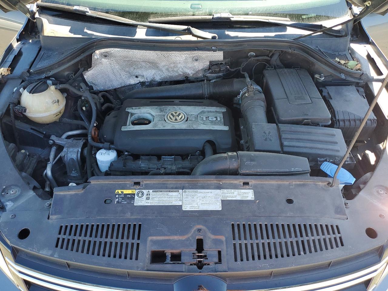 2013 Volkswagen Tiguan S Серый vin: WVGAV7AX1DW547741