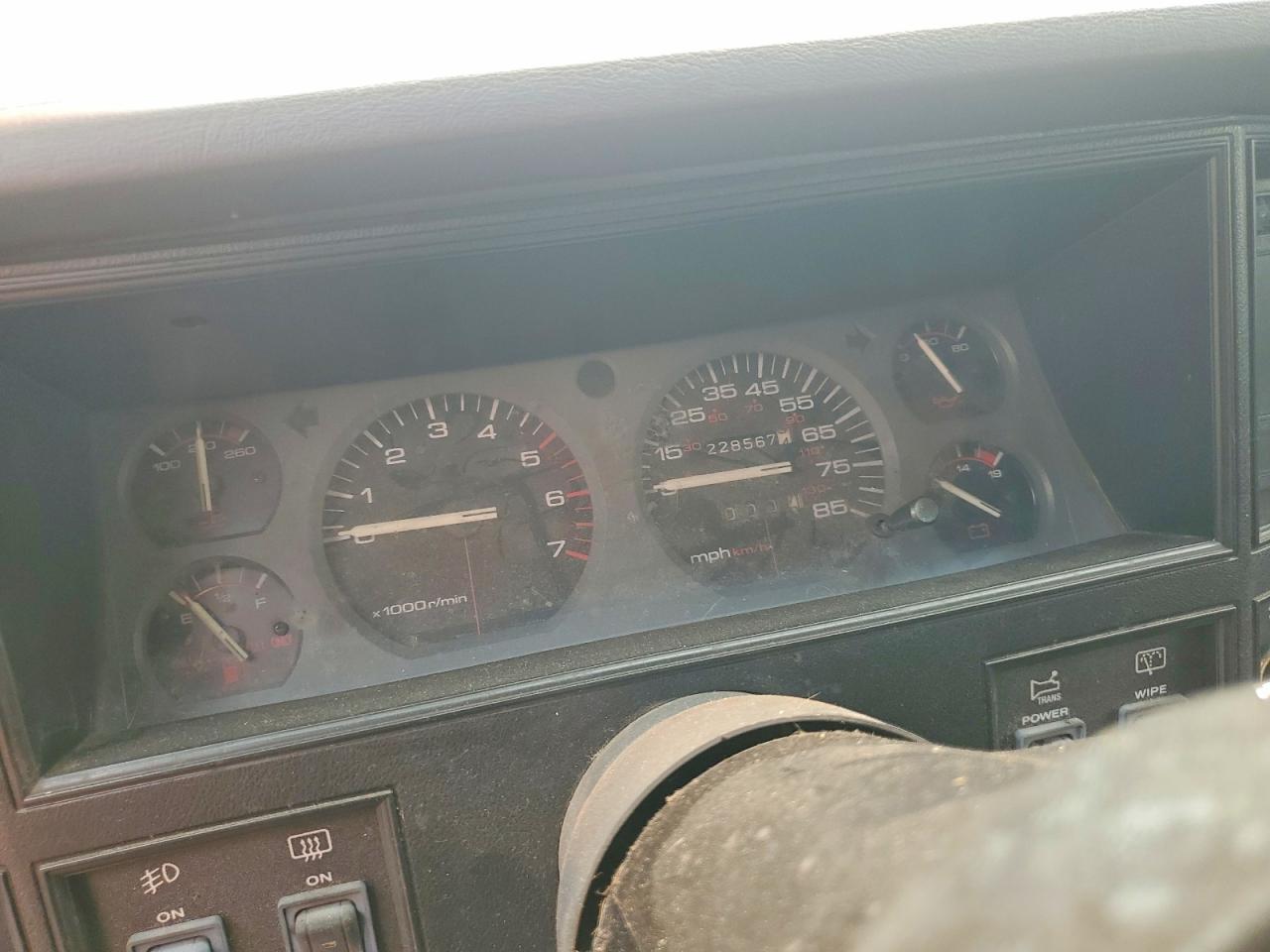 1988 Jeep Cherokee Limited Maroon vin: 1JCMT7895JT133632