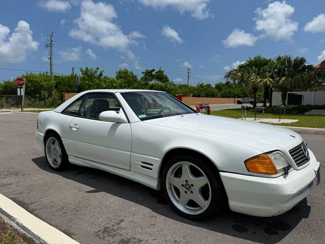 2001 Mercedes-benz Sl 500 White vin: WDBFA68F71F198298
