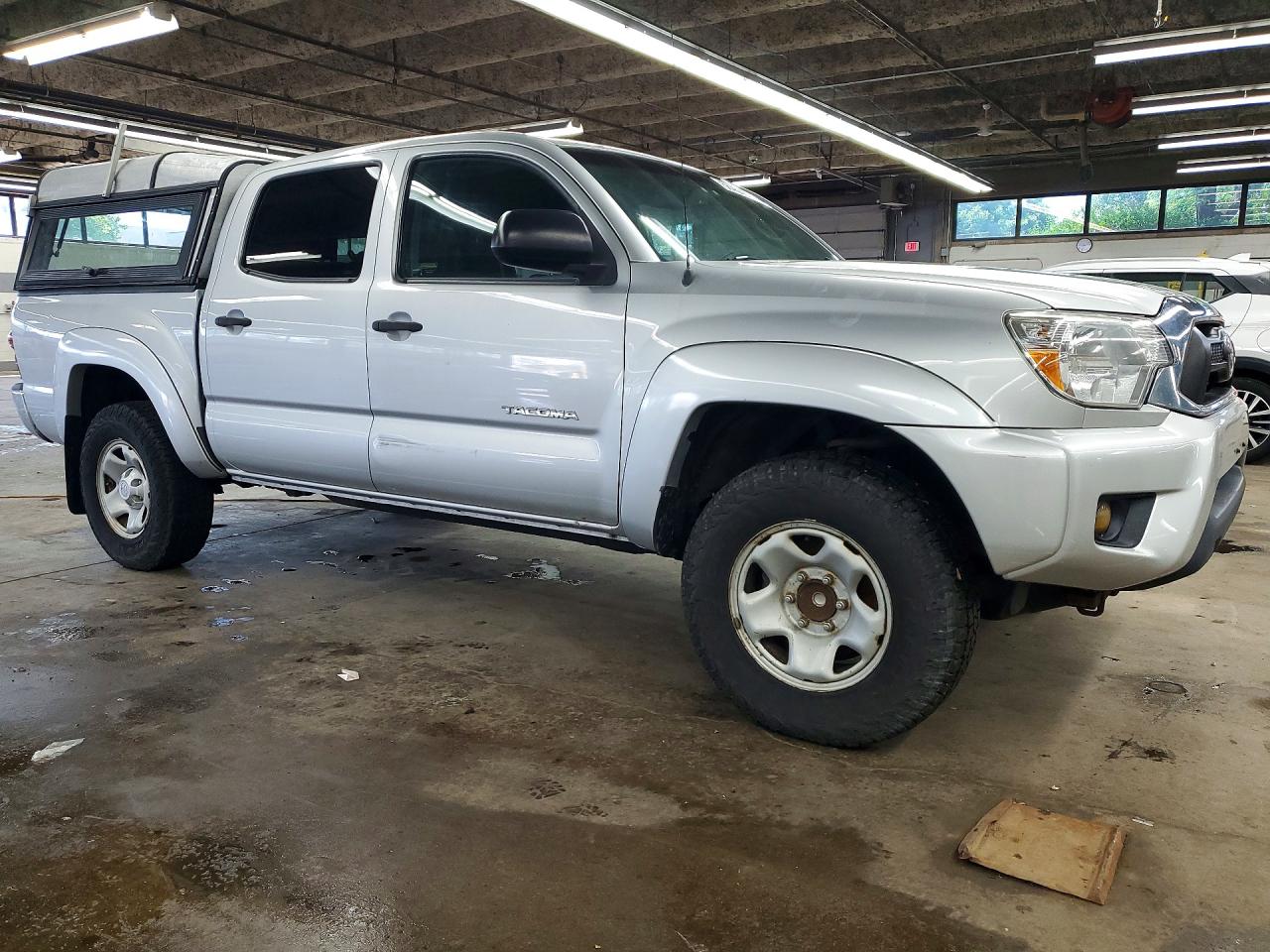 2013 Toyota Tacoma Double Cab Prerunner Silver vin: 3TMJU4GN6DM146570