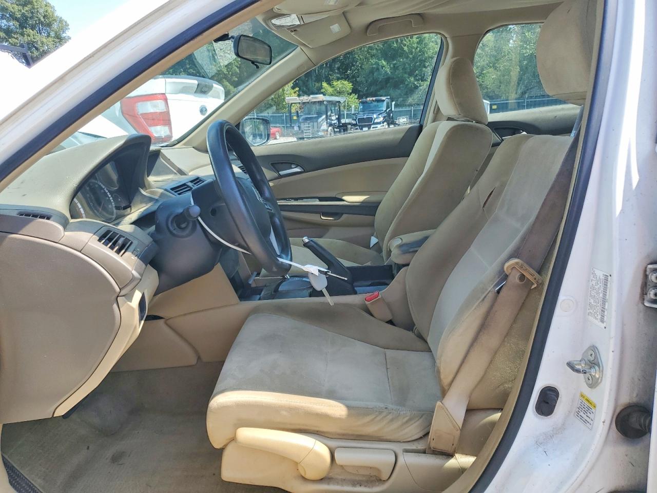 2009 Honda Accord Lx White vin: 1HGCP26339A194828
