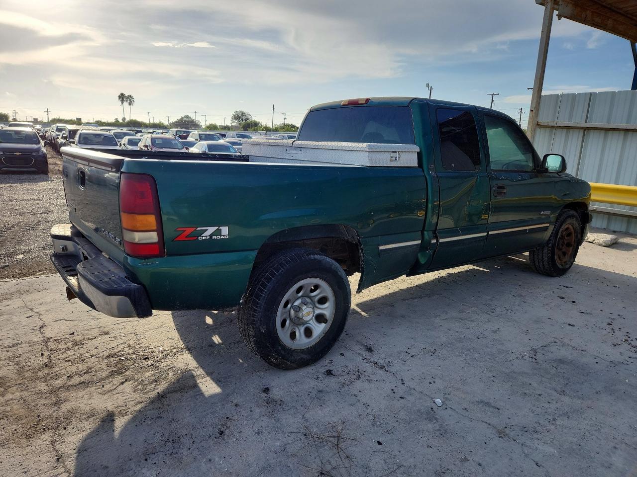 2000 Chevrolet Silverado K1500 Green vin: 1GCEK19T9YE135169