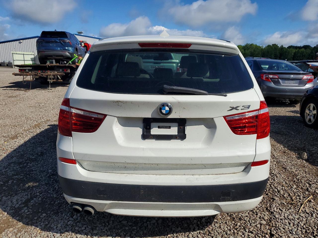 2013 Bmw X3 Xdrive28i White vin: 5UXWX9C56D0A25297