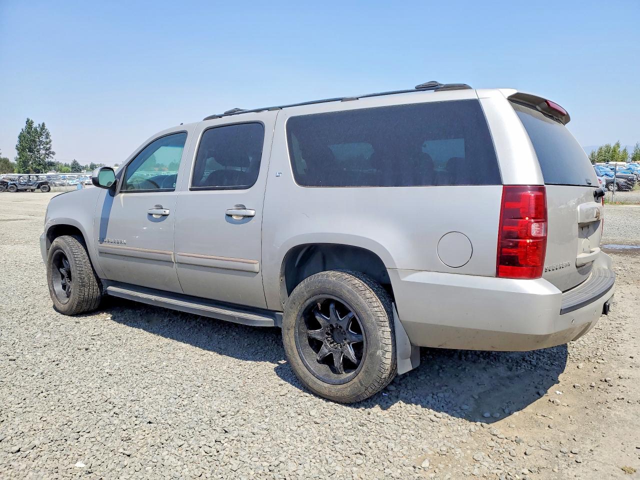 2007 Chevrolet Suburban K1500 Silver vin: 3GNFK16357G132986