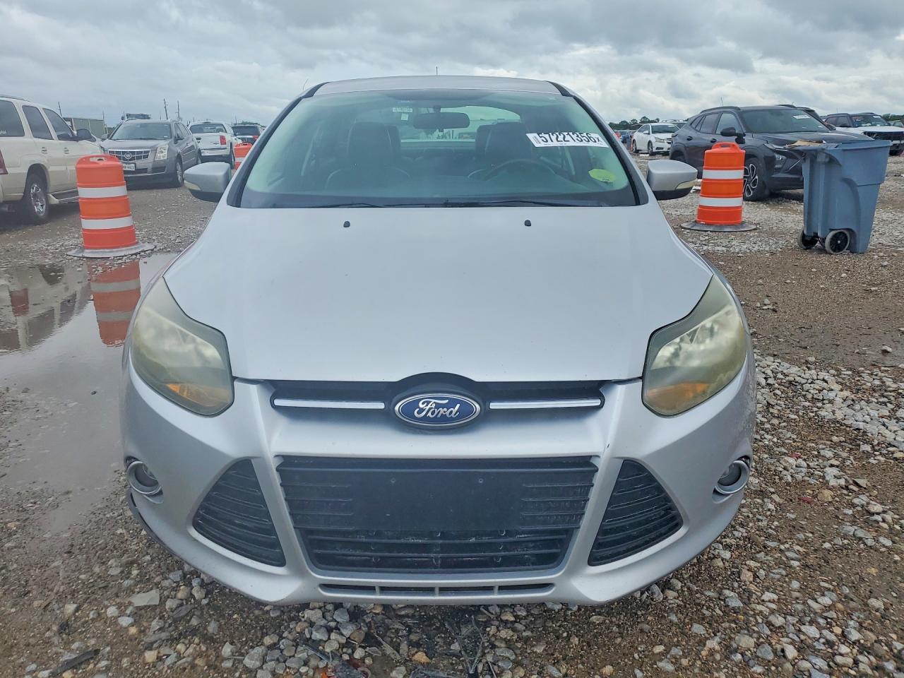 2013 Ford Focus Titanium Серебряный vin: 1FADP3J20DL345814