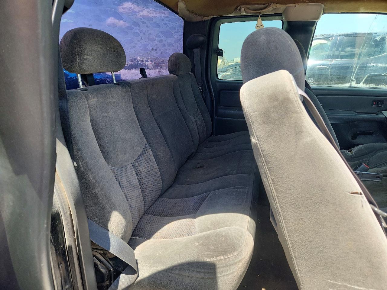 2004 Chevrolet Silverado C1500 Black vin: 1GCEC19VX4Z213637
