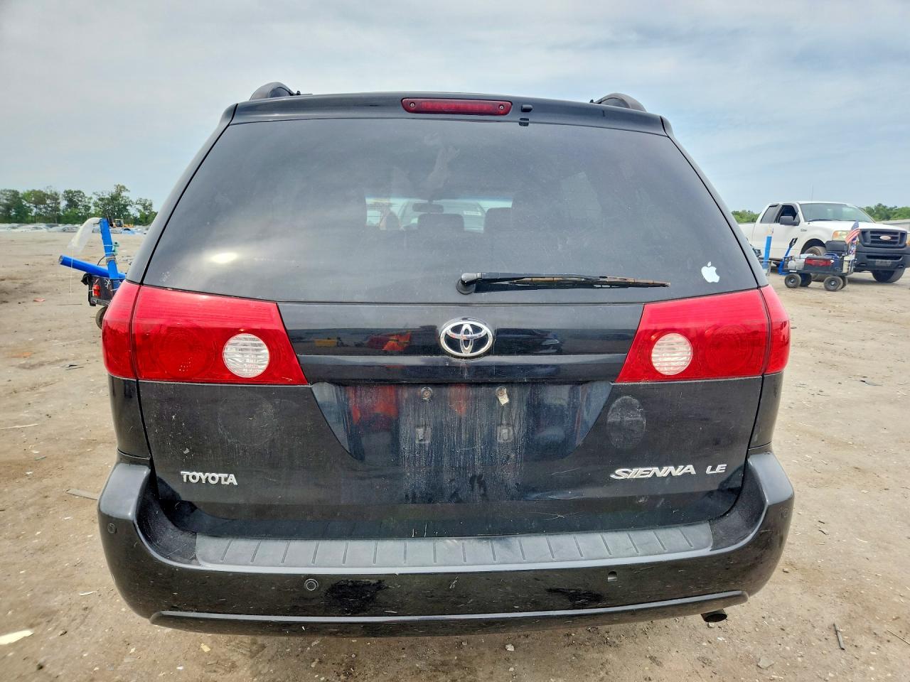 2008 Toyota Sienna Le 8-passenger Black vin: 5TDZK23C08S193486