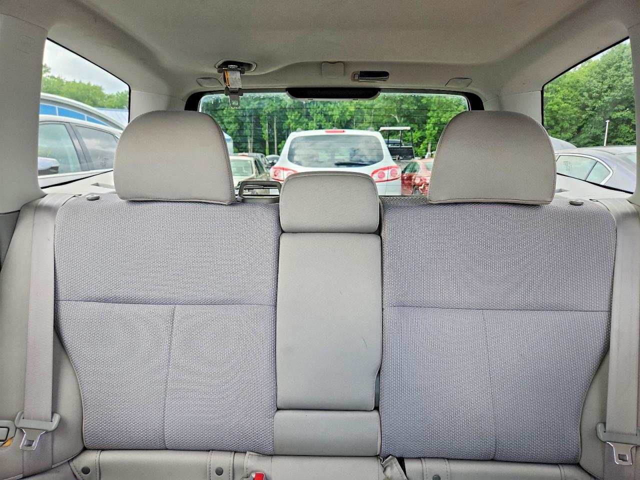 2013 Subaru Forester 2.5x Premium Blue vin: JF2SHADCXDH443924
