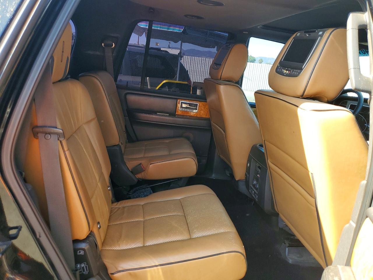 2011 Lincoln Navigator Black vin: 5LMJJ2J51BEJ09461