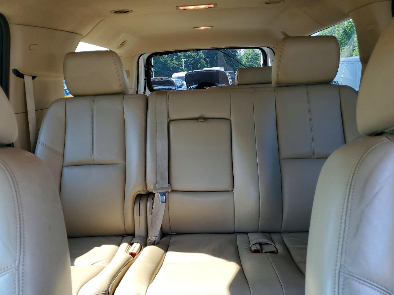 2014 Gmc Yukon Xl K1500 Slt White vin: 1GKS2KE73ER148915
