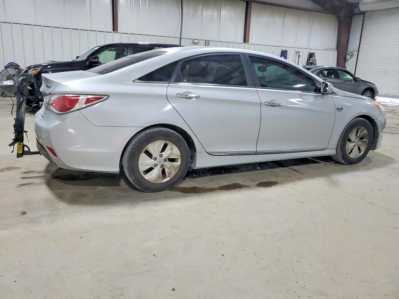 2014 Hyundai Sonata Hybrid Silver vin: KMHEC4A42EA113757