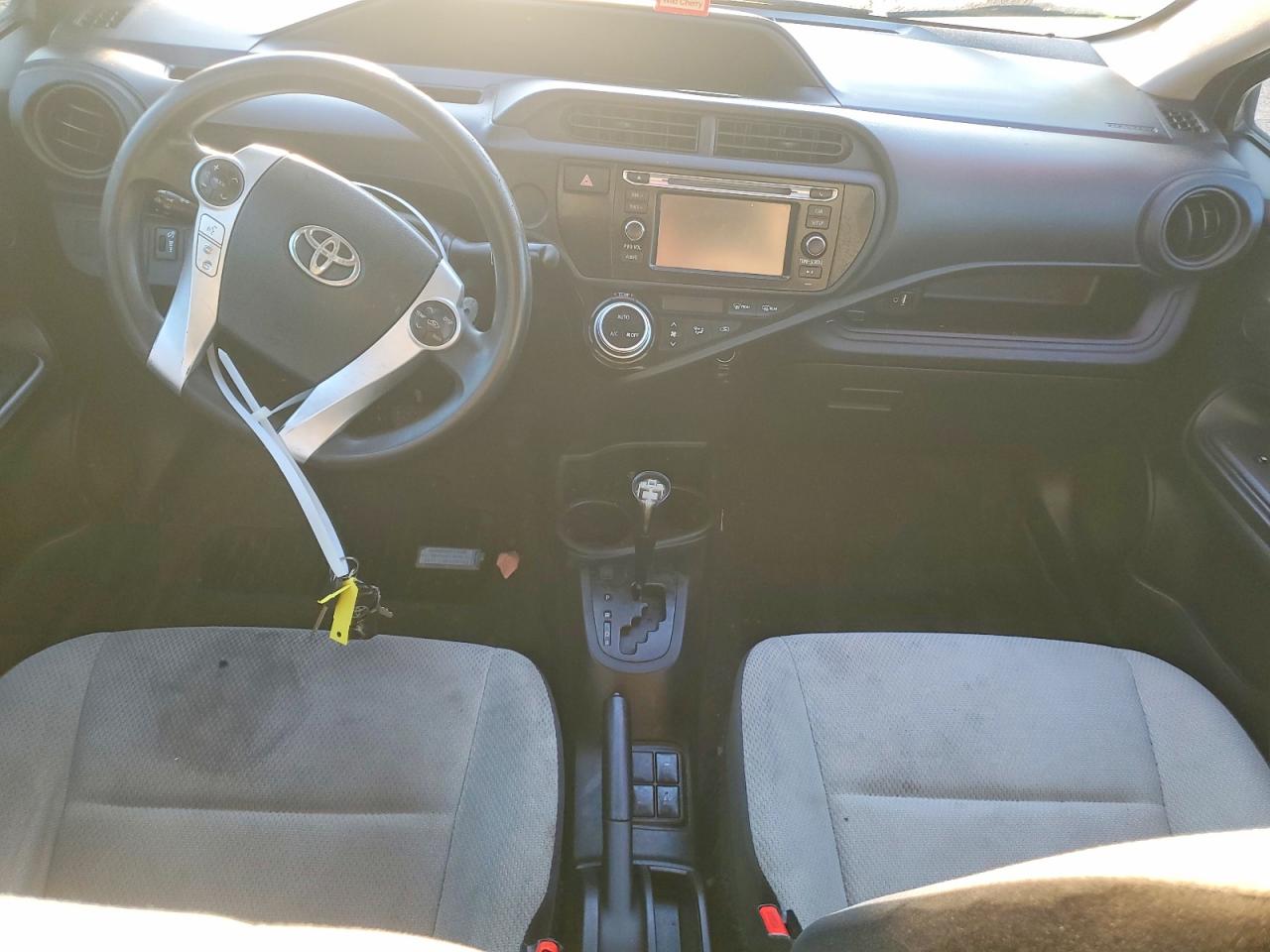 2015 Toyota Prius C One Blue vin: JTDKDTB34F1091847