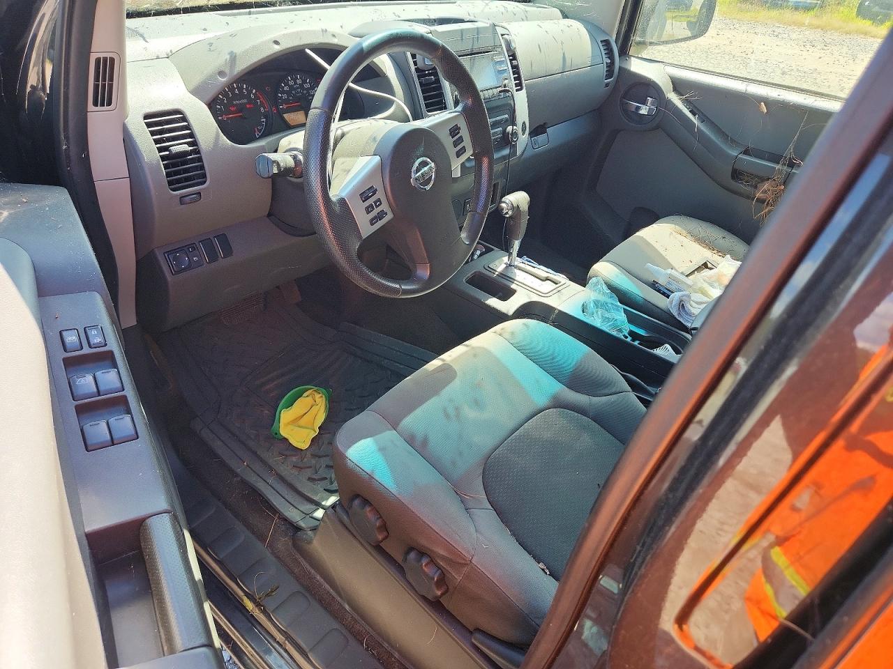 2014 Nissan Xterra S Серый vin: 5N1AN0NU0EN806329