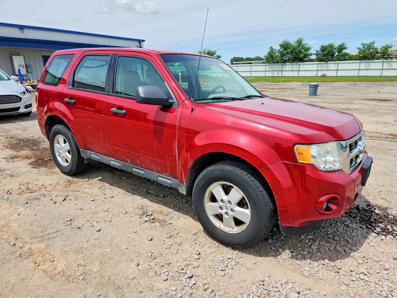 2010 Ford Escape Xls Red vin: 1FMCU0C76AKC48832