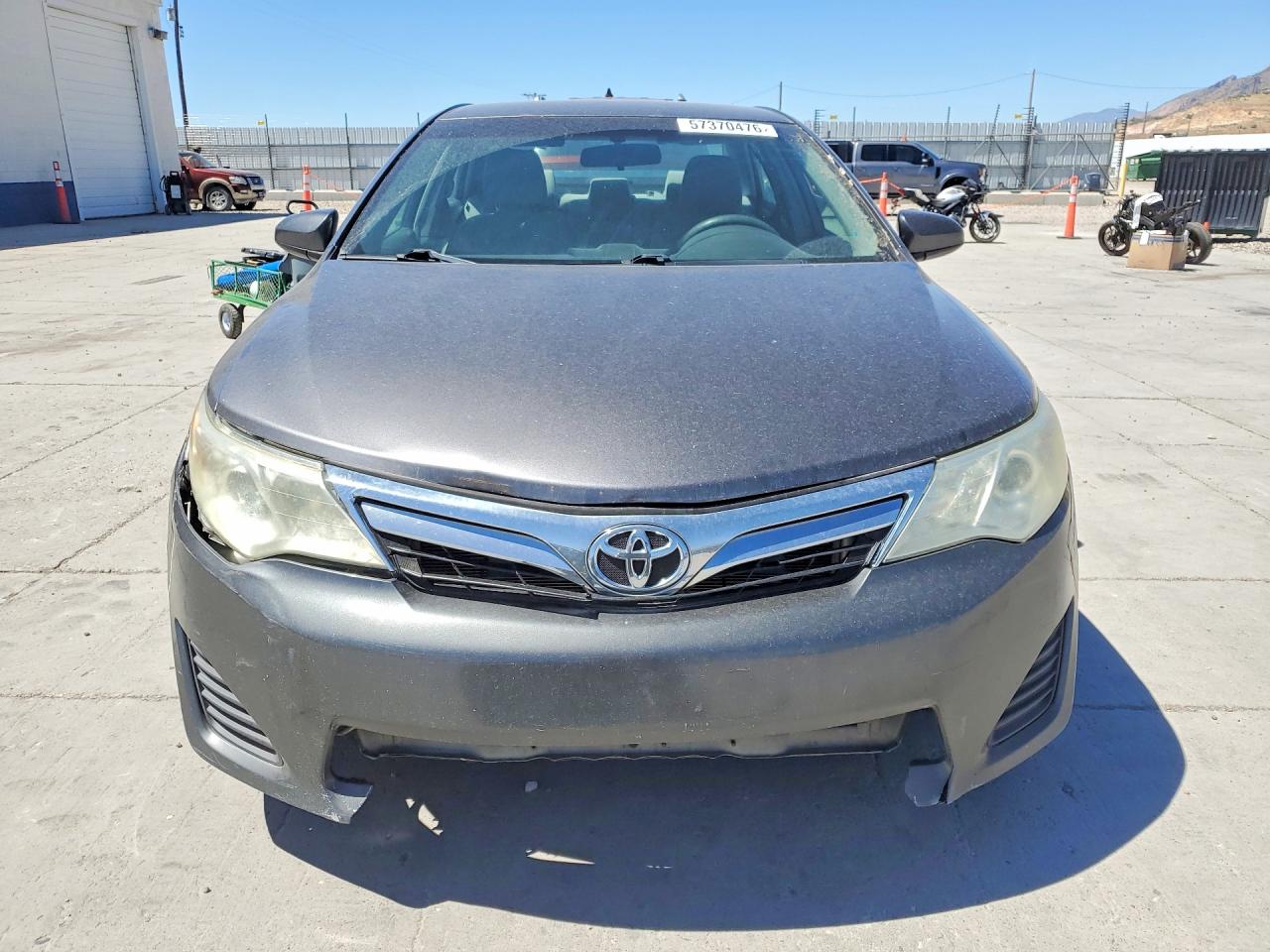 2013 Toyota Camry Le Серый vin: 4T4BF1FK2DR281885
