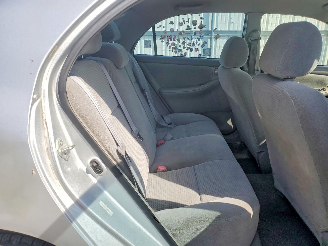 2007 Toyota Corolla Ce Silver vin: 1NXBR32E77Z810054