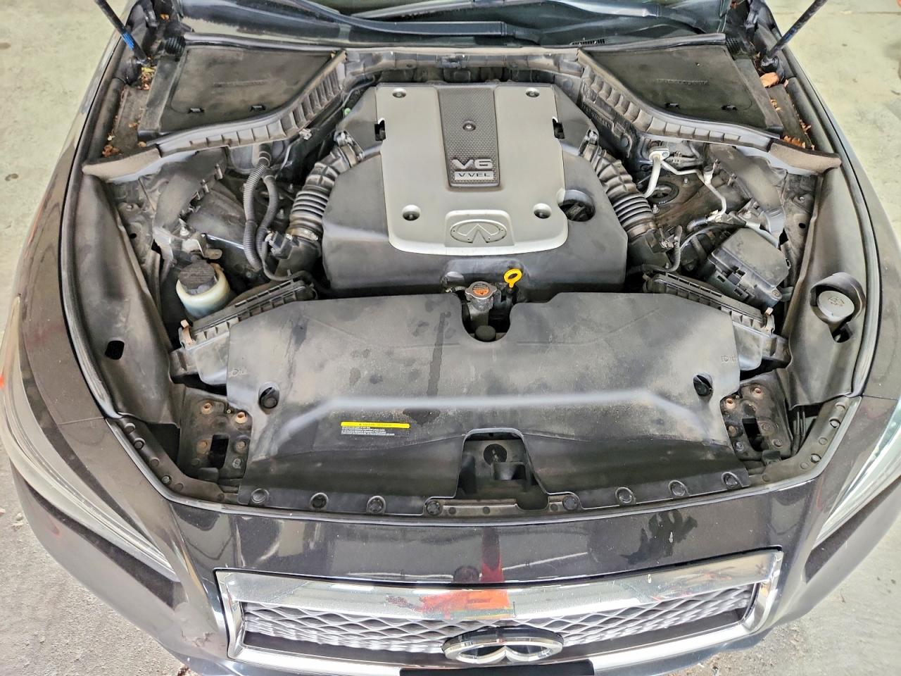 2015 Infiniti Q50 Premium Black vin: JN1BV7AR5FM391022