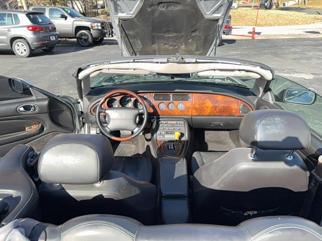 2002 Jaguar Xk8 Silver vin: SAJDA42C02NA24466
