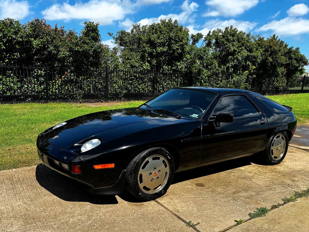1986 Porsche 928 S Black vin: WP0JB0924GS861862
