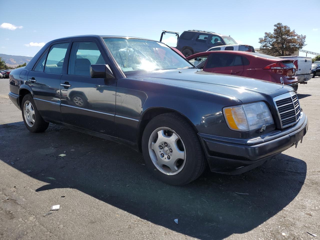 1995 Mercedes-benz E 320 Base Black vin: WDBEA32E2SC266939