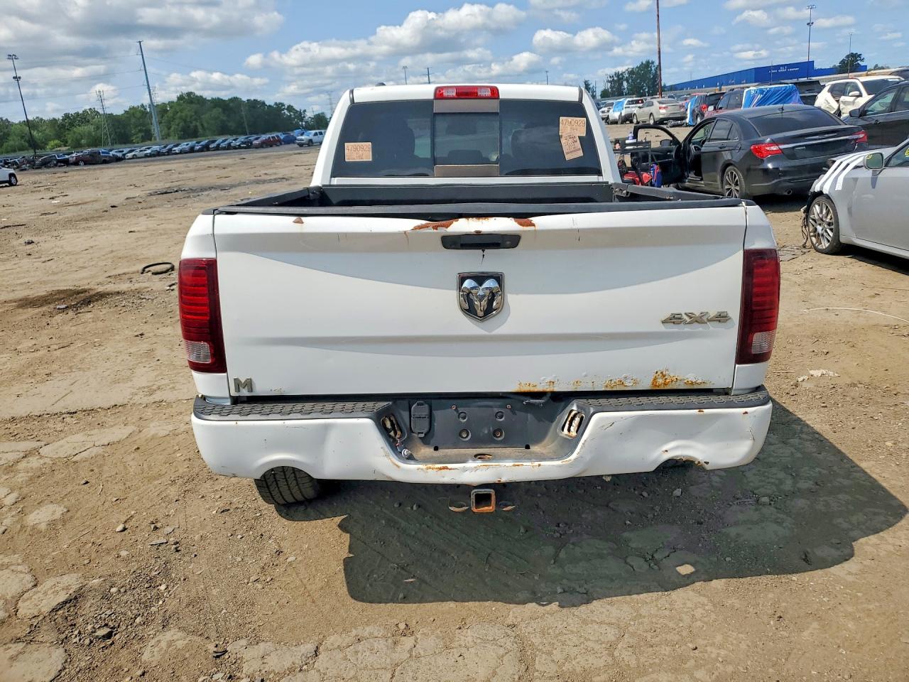 2015 Ram 1500 Sport Белый vin: 1C6RR7UT5FS552303