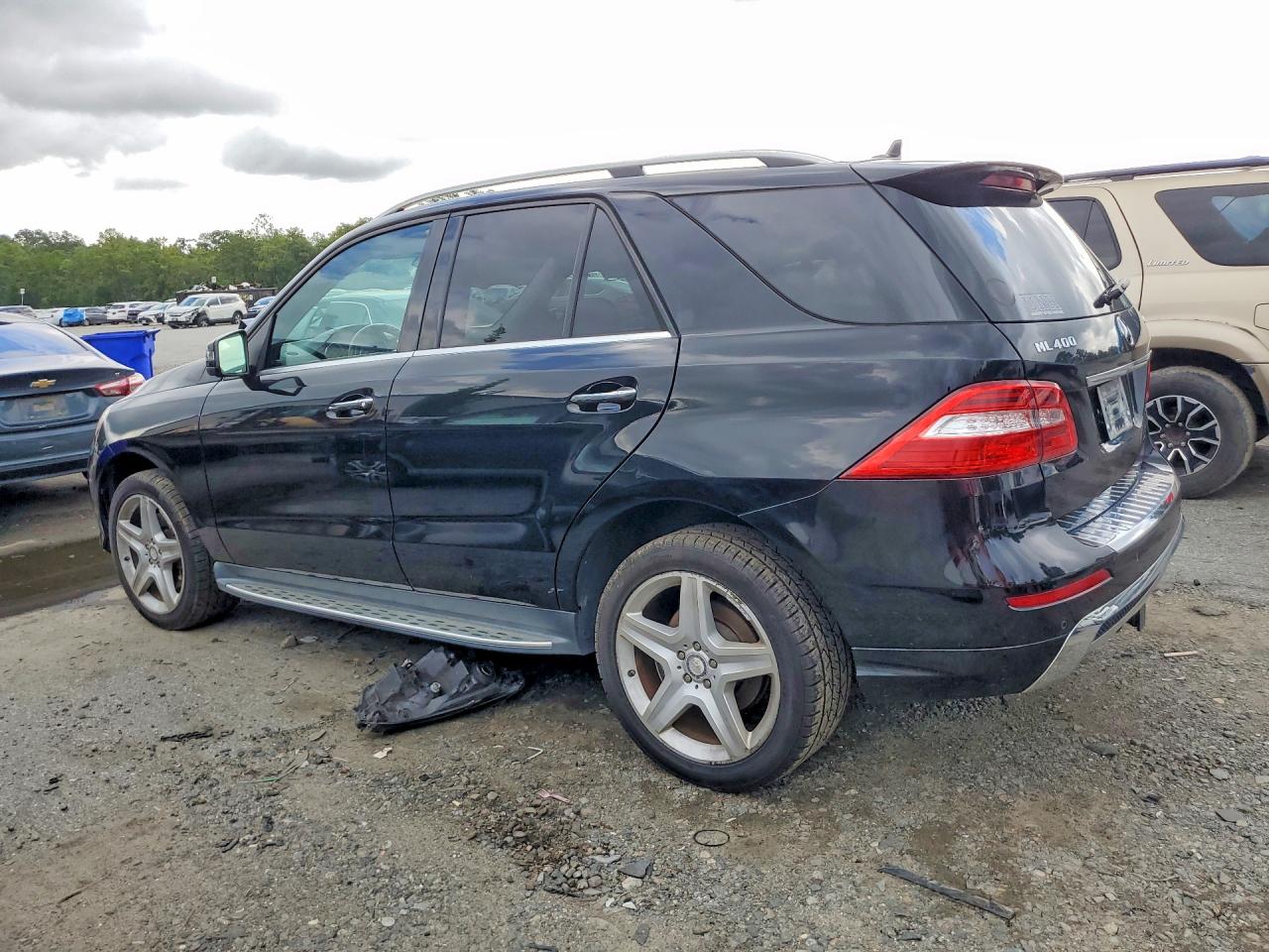 2015 Mercedes-benz Ml 400 4matic Black vin: 4JGDA5GB3FA546177
