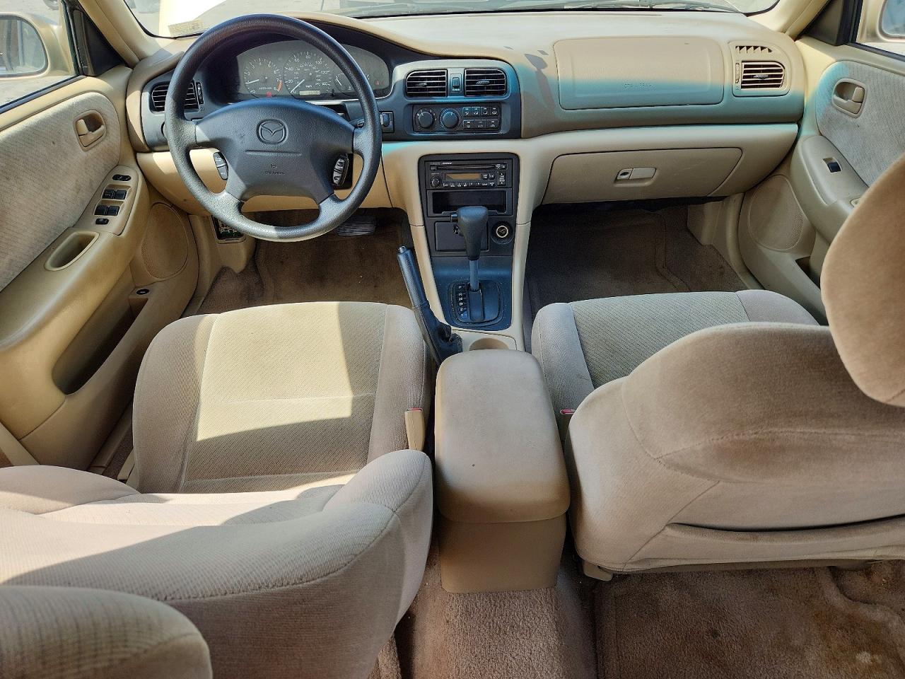 1999 Mazda 626 Es Tan vin: 1YVGF22D7X5871641