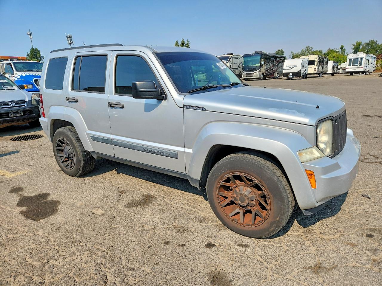 2010 Jeep Liberty Sport Silver vin: 1J4PN2GK5AW103913