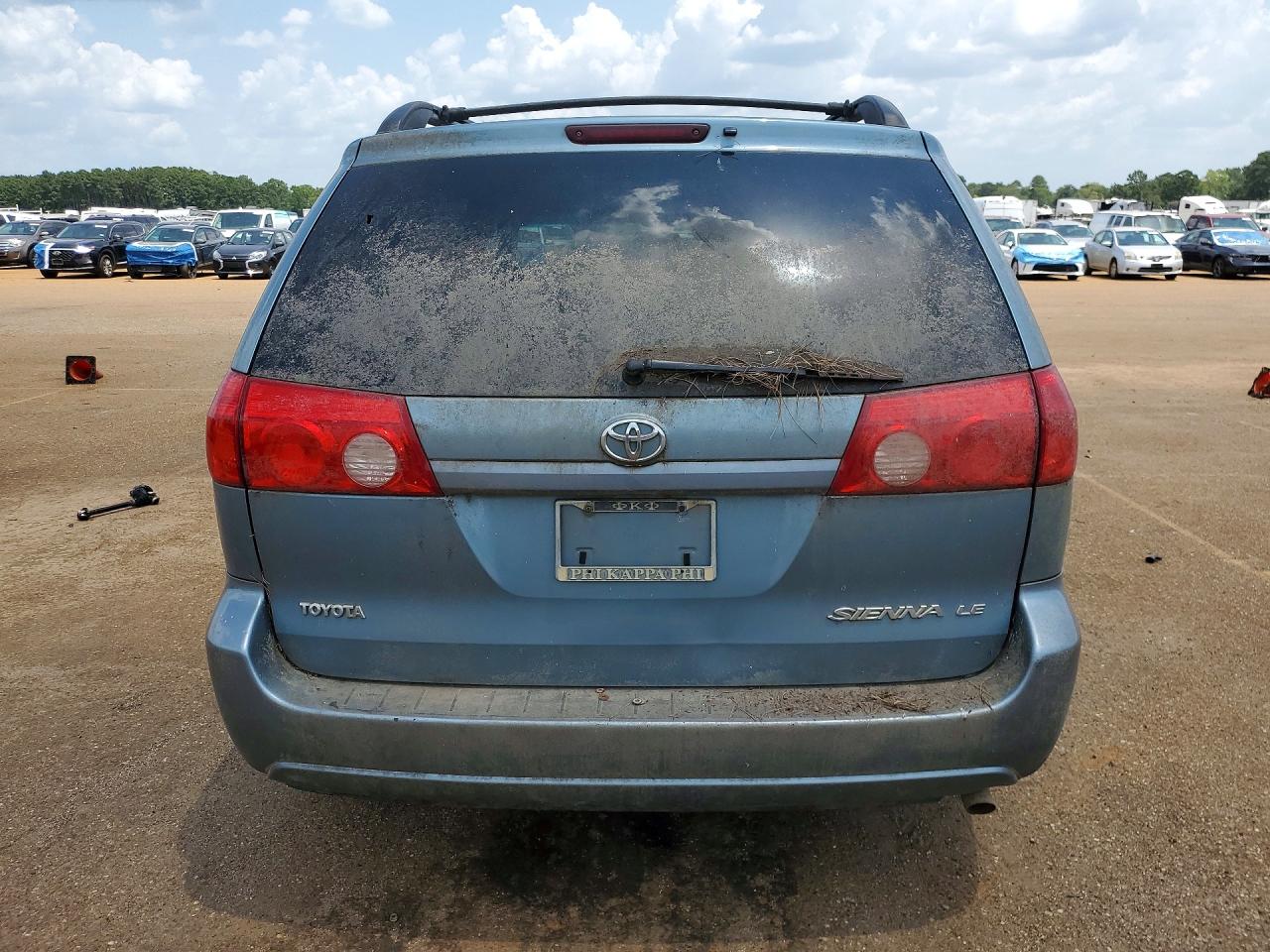 2009 Toyota Sienna Le 8-passenger Blue vin: 5TDZK23C99S246686