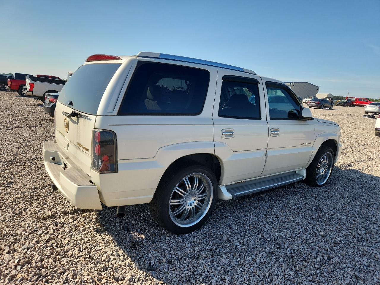 2005 Cadillac Escalade Luxury White vin: 1GYEK63N35R111309