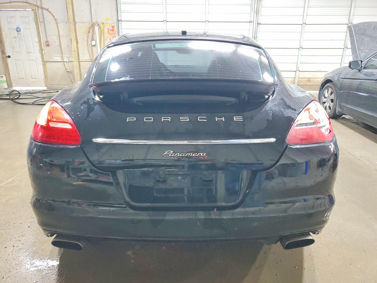 2012 Porsche Panamera 2 Black vin: WP0AA2A77CL071949