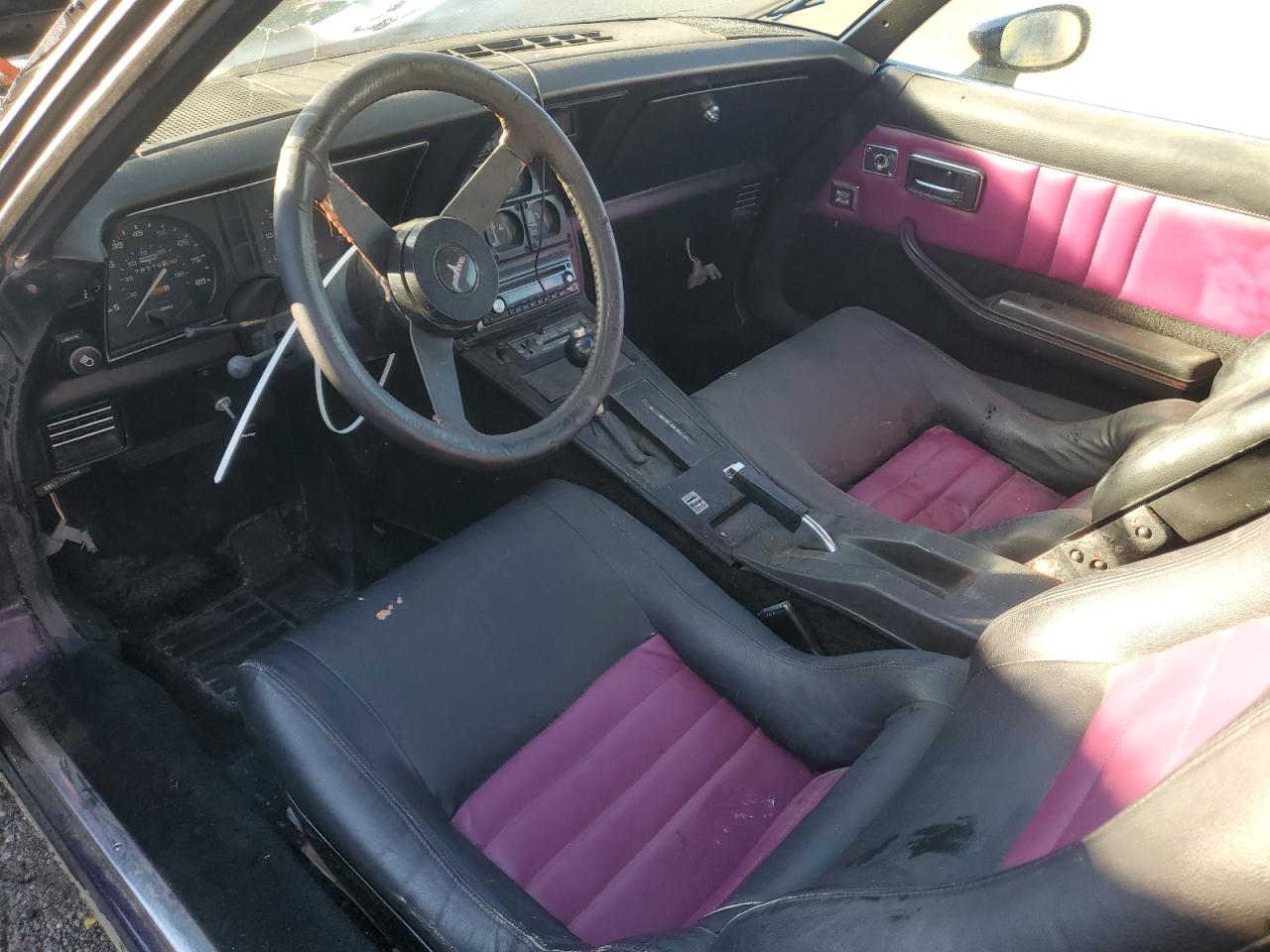 1986 Chevrolet Corvette Purple vin: M10017A235X051986