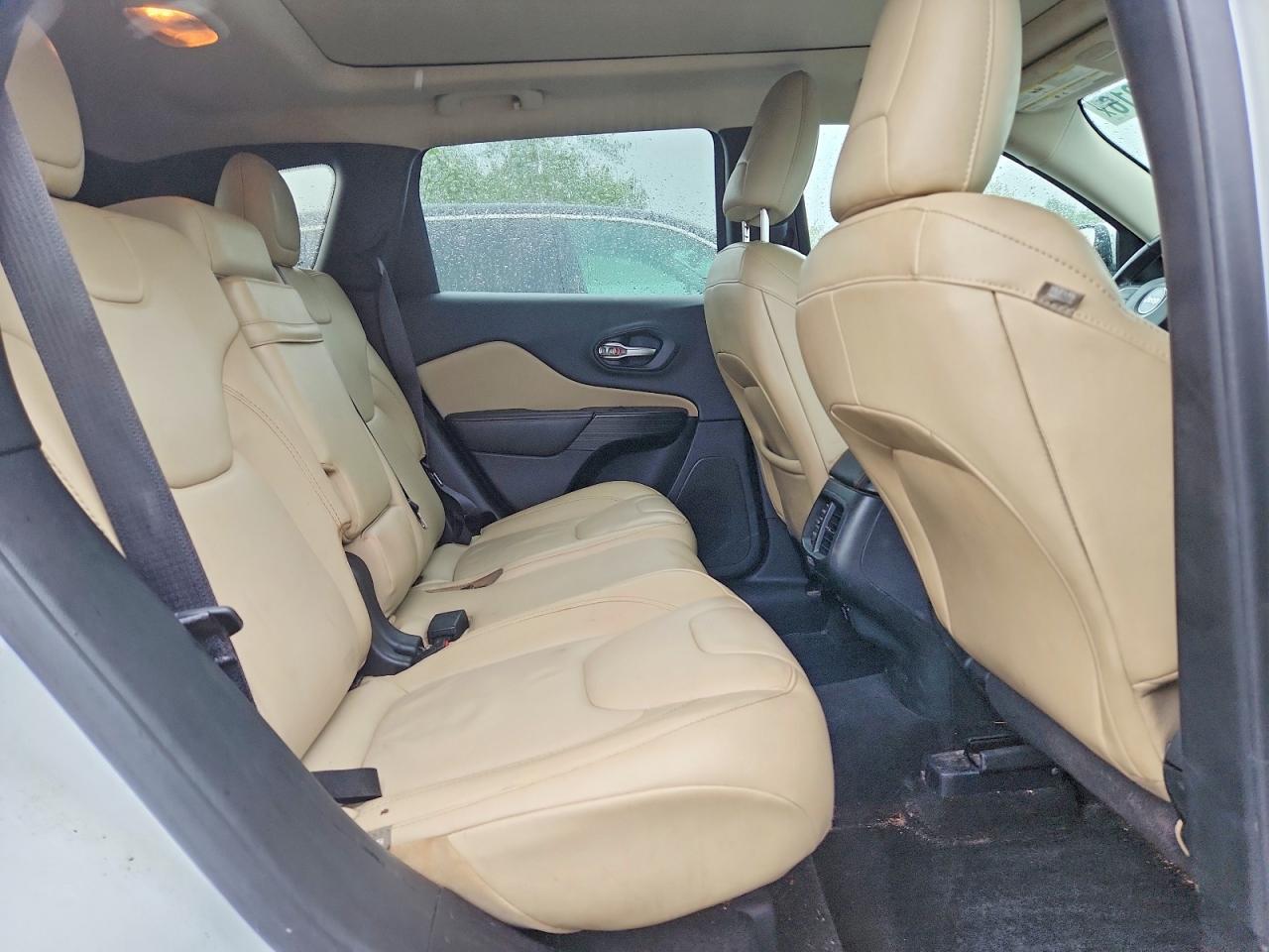 2015 Jeep Cherokee Limited White vin: 1C4PJMDS5FW647322