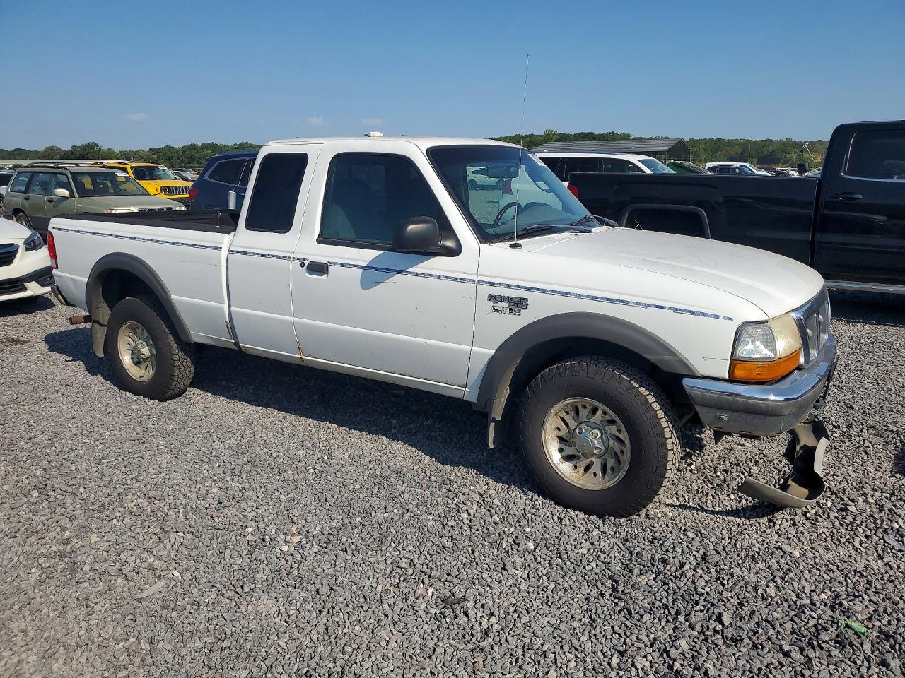 1998 Ford Ranger Super Cab Белый vin: 1FTZR15X8WPA20845