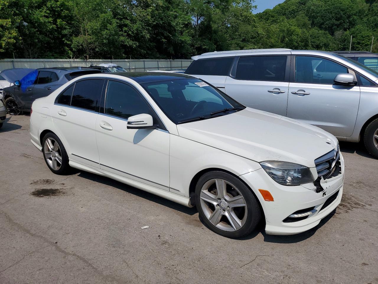 2011 Mercedes-benz C 300 4matic White vin: WDDGF8BB6BR146143