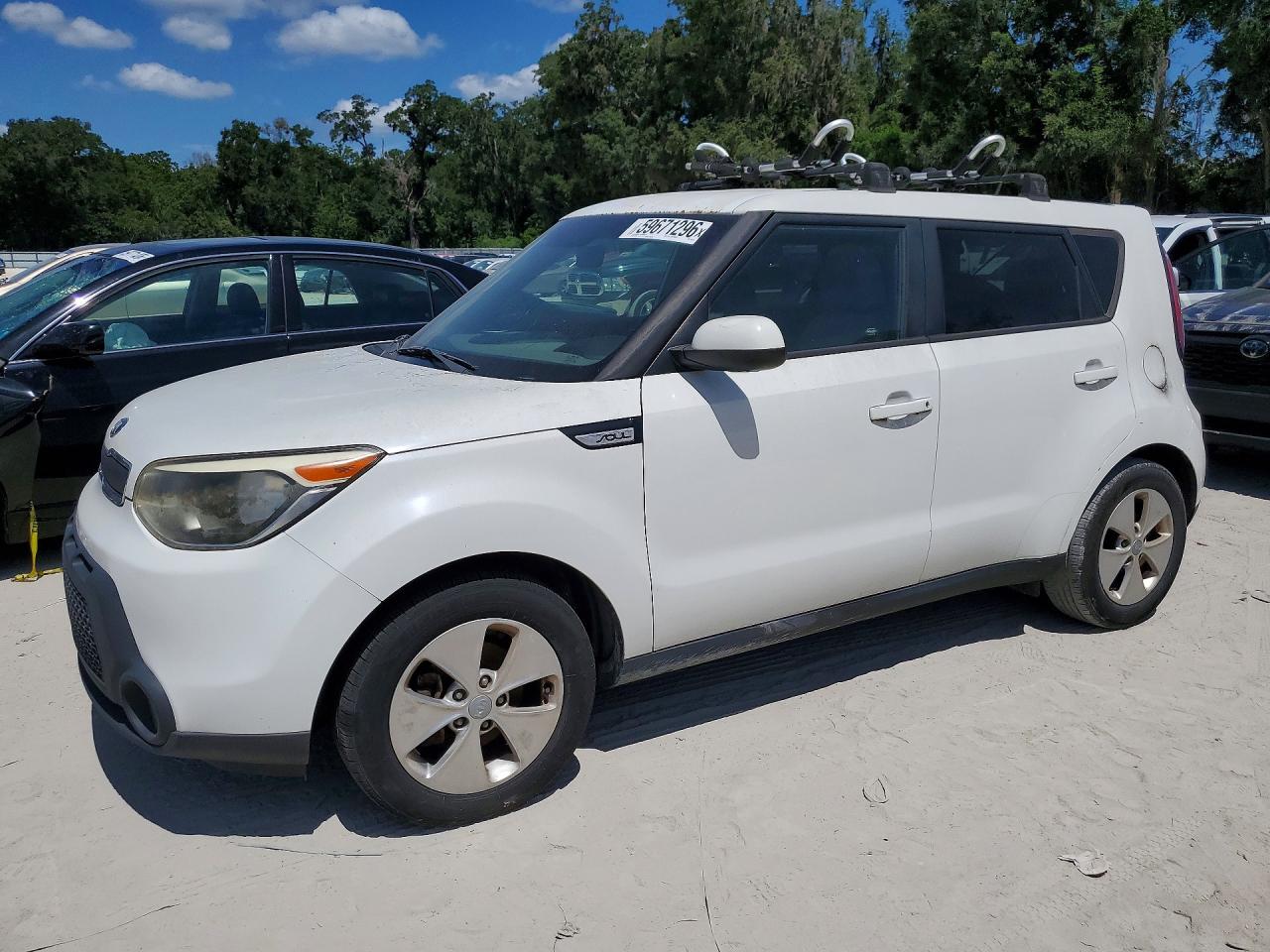 2015 Kia Soul Base Белый vin: KNDJN2A25F7181971