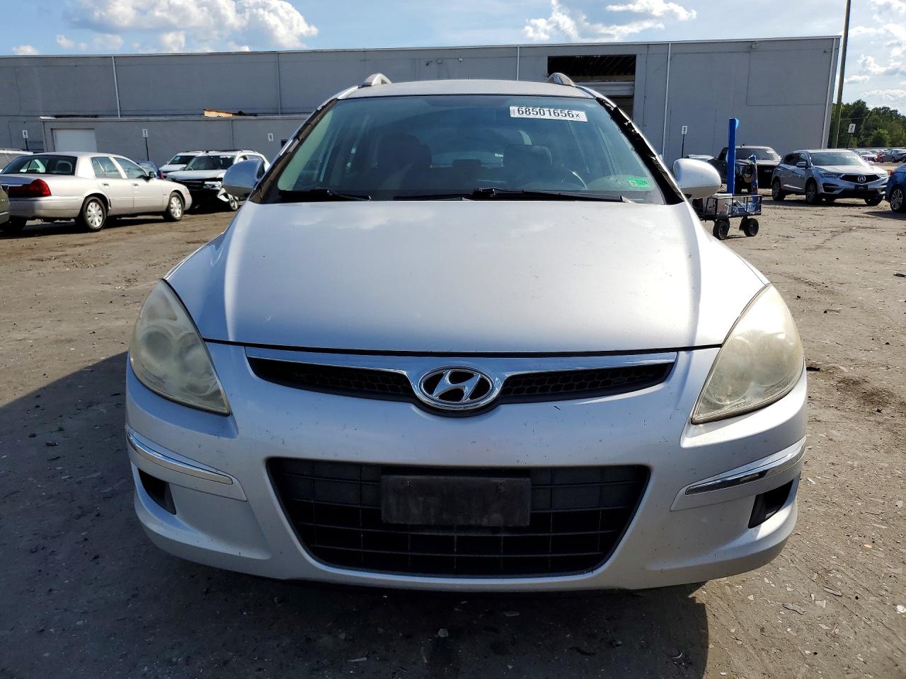 2011 Hyundai Elantra Touring Gls Silver vin: KMHDC8AE2BU121346