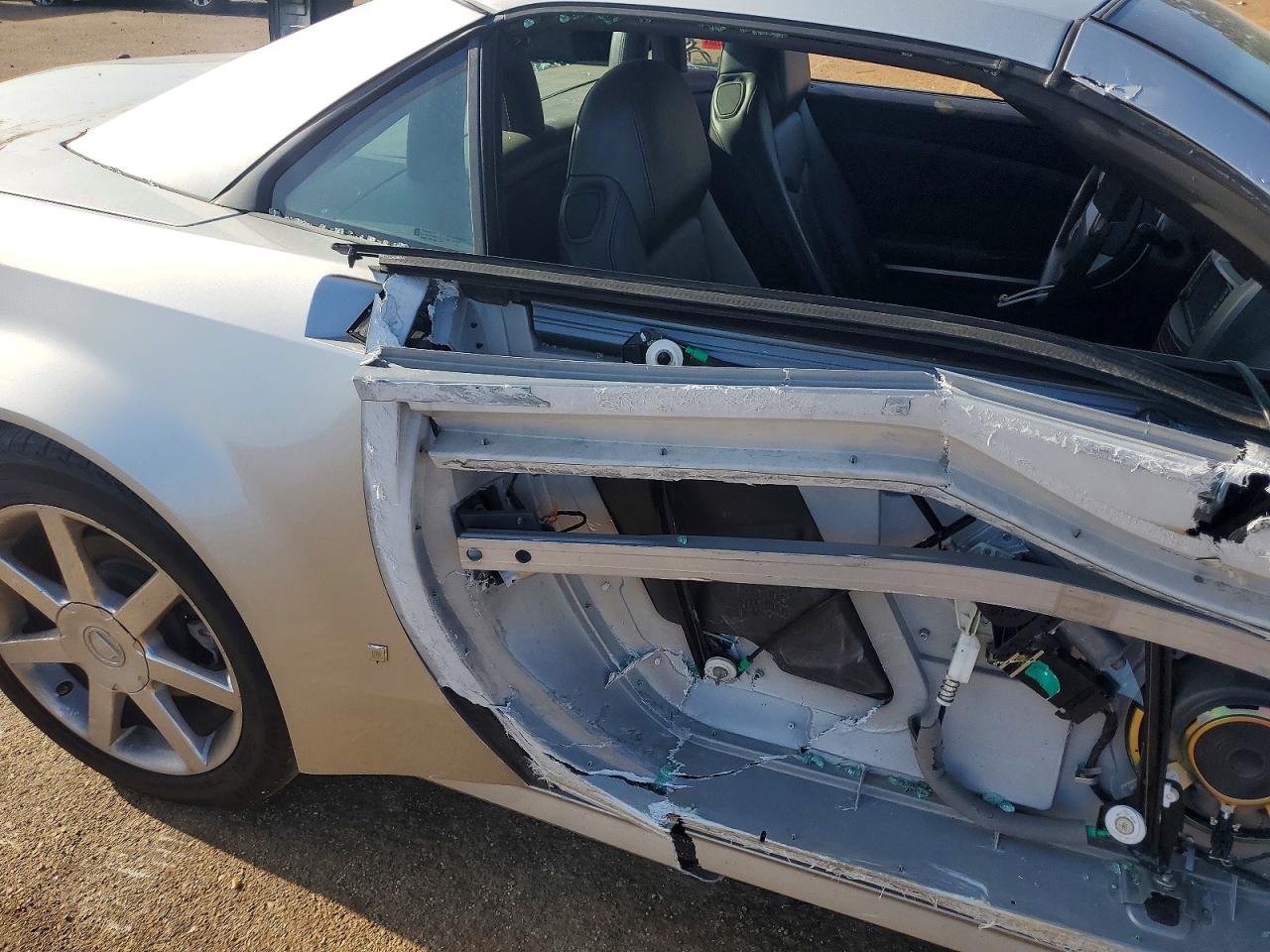 2006 Cadillac Xlr Серебряный vin: 1G6YV36A665602146