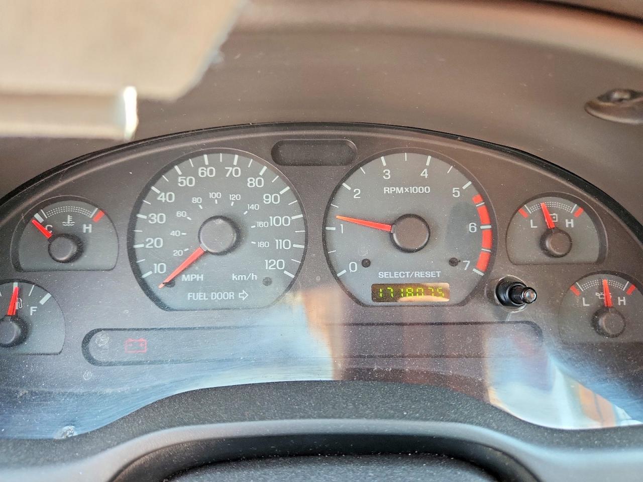 2003 Ford Mustang Silver vin: 1FAFP44463F332929