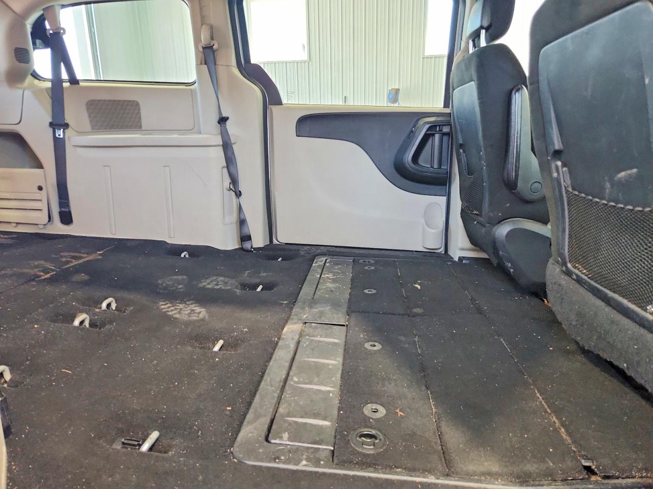 2015 Dodge Grand Caravan Se Серебряный vin: 2C4RDGBG6FR549991