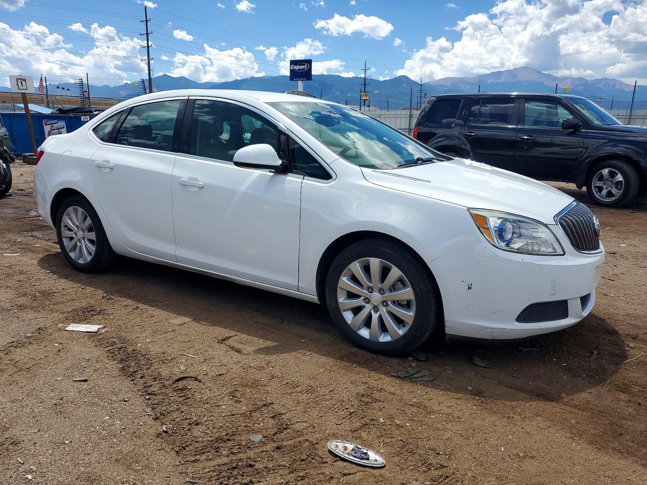 2015 Buick Verano White vin: 1G4PP5SK7F4217533